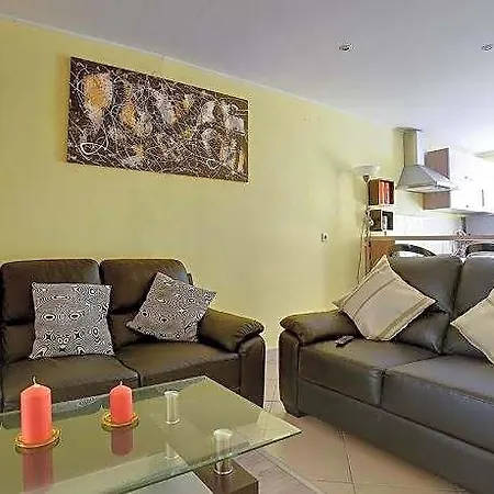 1352 Pula