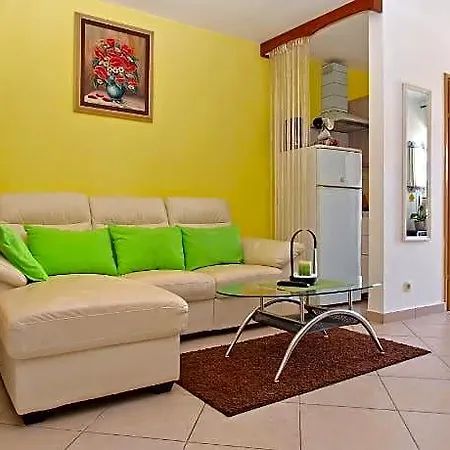 1352 Hotel 4*